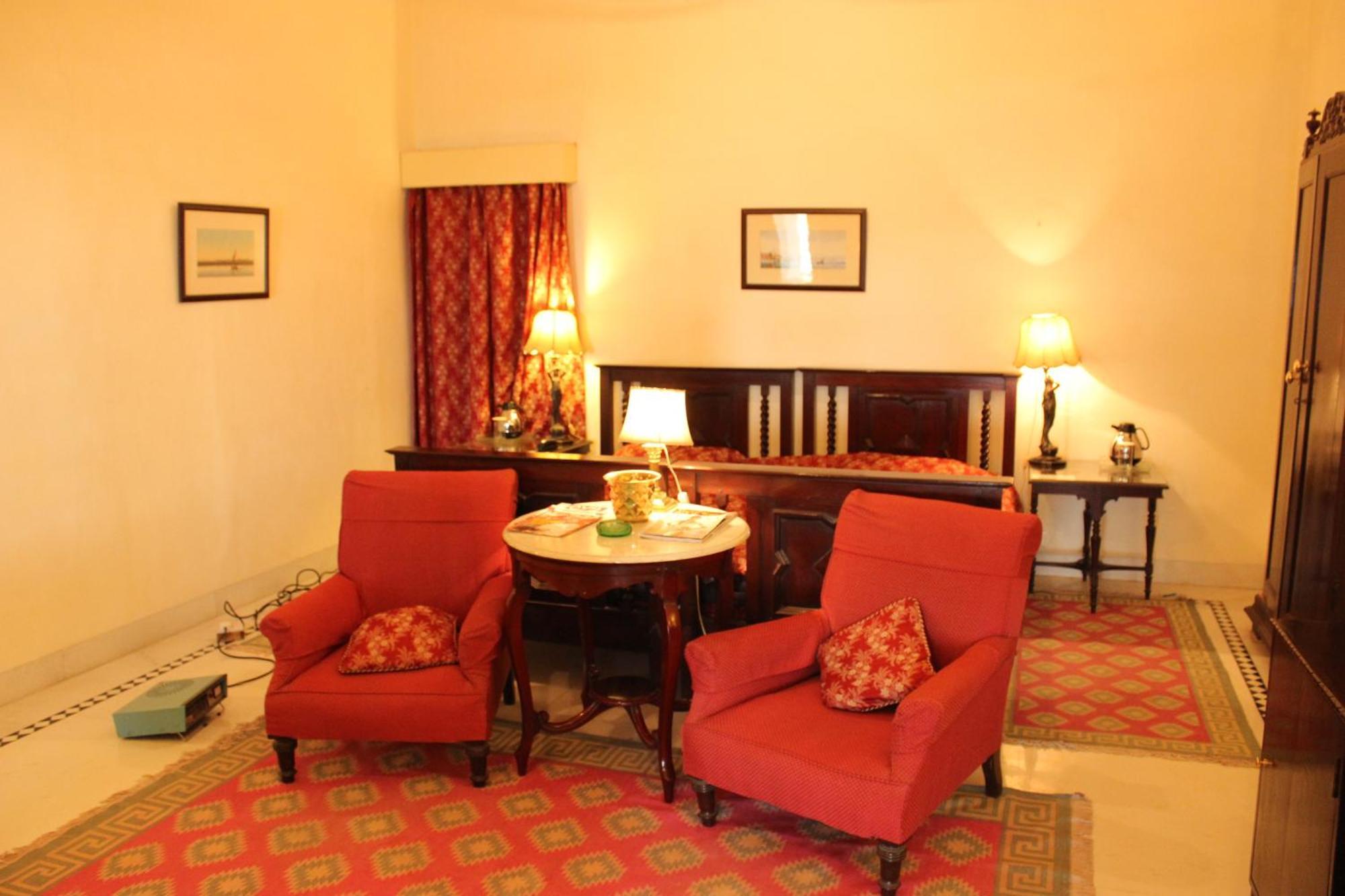 Brijraj Bhawan Palace Hotel โกตา ภายนอก รูปภาพ
