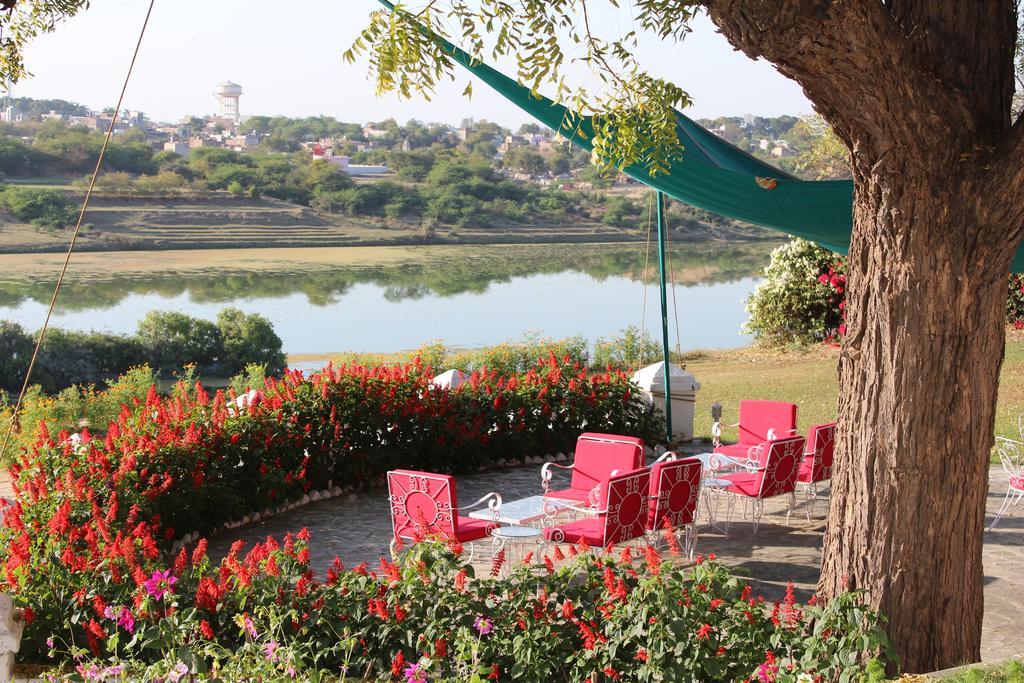 Brijraj Bhawan Palace Hotel โกตา ภายนอก รูปภาพ